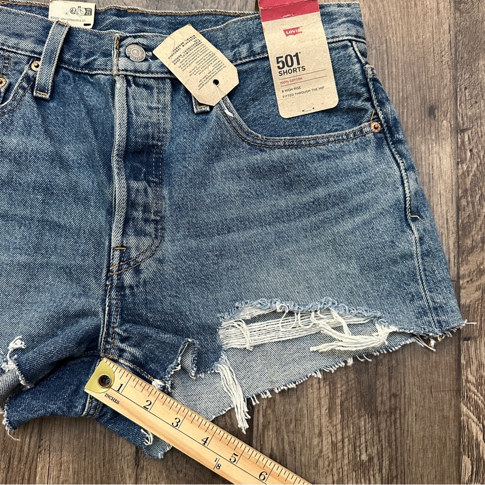 Levi's 501 Button 100% Cotton Cutoff Jean Denim Shorts Women’s Size 30 - Picture 8 of 10